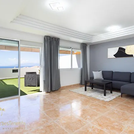 Nyaraló Yulian Costa Adeje (Tenerife)