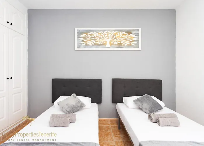 Yulian Будинок відпочинку Адехе